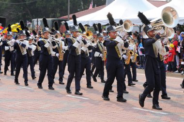 Kuantan-Ağustos 31:Malaysians üzerinde 31 Ağustos 2015 yılında Kuantan, Pahang, Malezya bağımsızlık 58 yaşını kutluyor Ulusal günü yürüyüşü, katılmak.
