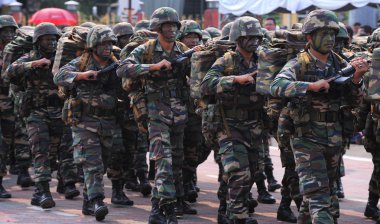 Kuantan-Ağustos 31:Malaysians üzerinde 31 Ağustos 2015 yılında Kuantan, Pahang, Malezya bağımsızlık 58 yaşını kutluyor Ulusal günü yürüyüşü, katılmak.