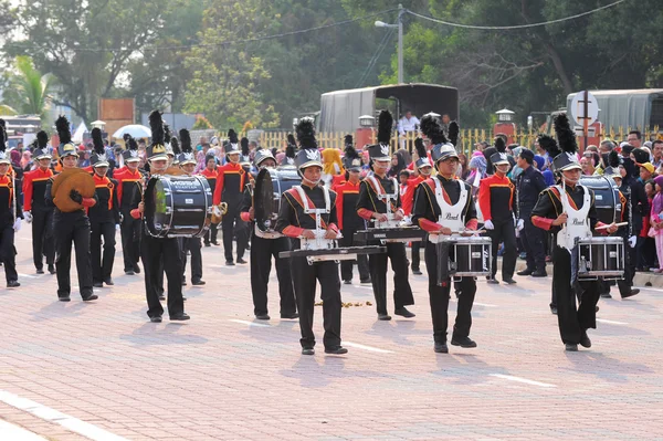 Kuantan-Aug 31:Malaysians deelnemen aan nationale dag parade, vieren de 58e verjaardag van onafhankelijkheid op 31 augustus, 2015 in Kuantan, Pahang, Maleisië. — Stockfoto