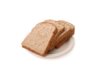 Beyaz arkaplanda tam tahıllı ekmek
