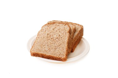 Beyaz arkaplanda tam tahıllı ekmek