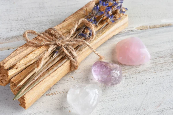 Close Image Holy Wood Incense Sticks Healing Rose Quartz Amethyst — Stock Fotó