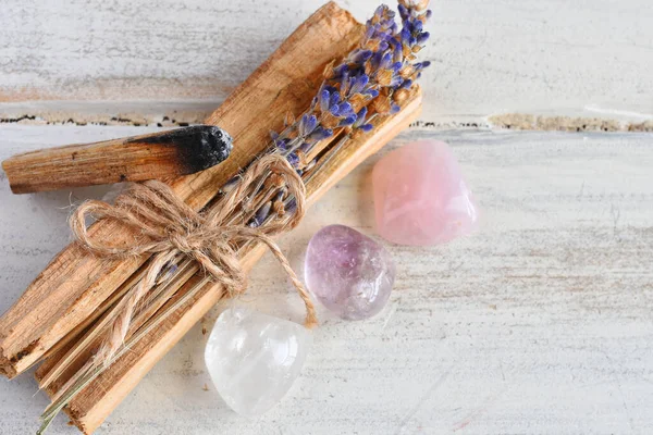 Close Image Holy Wood Incense Sticks Healing Rose Quartz Amethyst — Stock Fotó