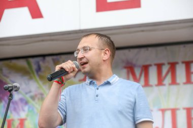 MINSK, BELARUS - 9 AĞUSTOS, 2020: Beyaz Rusya Cumhurbaşkanı Alexander Lukashenko için hükümet yanlısı miting