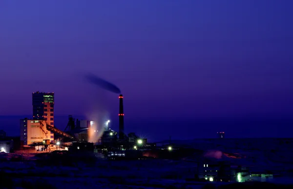 Vorkuta im Winter. Bergwerk Workutinskaja. — Stockfoto