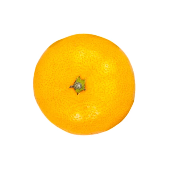 Mandarino o clementina con foglia verde isolata su fondo bianco. — Foto Stock