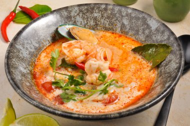 Meşhur Asyalı Tom Yam çorbası..