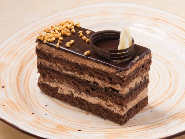 Fındıklı çikolatalı kek.