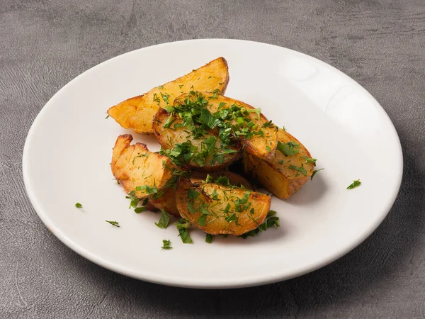 Tasty Potato Slices Herbs White Plate — Stock Photo, Image