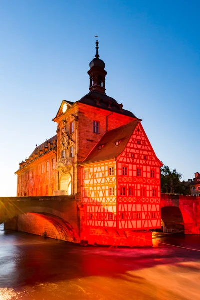 Belysta historiska rådhuset av Bamberg — Stockfoto