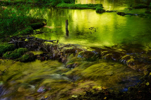 Cachoeira Com Luz Mística Terraços Sinter Kaisinger Tal Vale Kaisinger — Fotografia de Stock