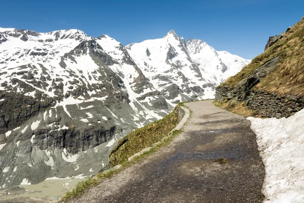 Alpejskie ścieżka — Zdjęcie stockowe