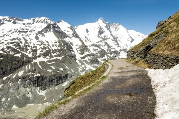 Sentiero alpino — Foto Stock