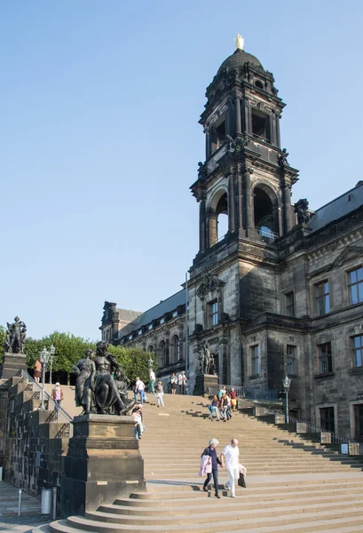 Tourists in Dresden — Stock Photo, Image