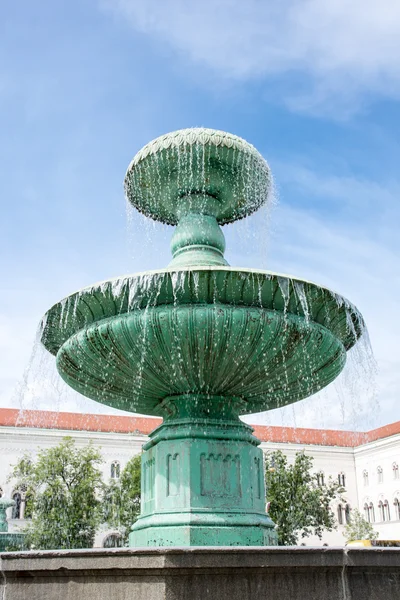 Fuente en Munich — Foto de Stock