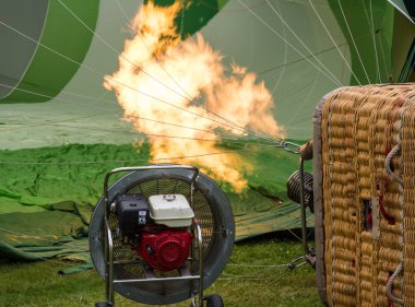 Sıcak hava balonu yakıcı