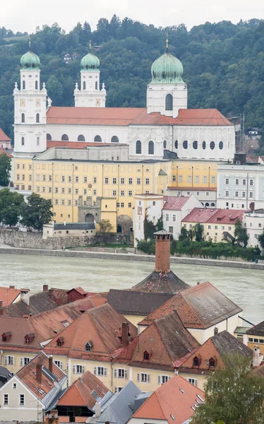 Vista su Passau e il fiume Inn — Foto Stock