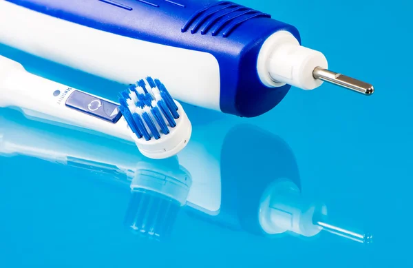 Cepillo de dientes eléctrico —  Fotos de Stock