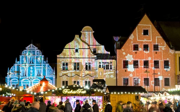Traditionele Duitse kerstmarkt — Stockfoto