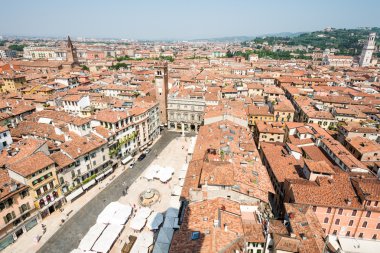 Verona üzerinde havadan görünümü
