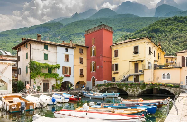 Marina de Cassone no Lago de Garda — Fotografia de Stock