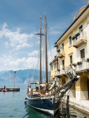Malcesine tarihi gemisiyle