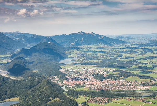 Vista aérea sobre fuessen — Fotografia de Stock