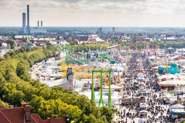 Münih'in Oktoberfest üzerinden görünüm