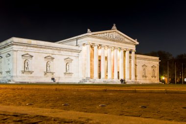 Glyptothek in Munich at night