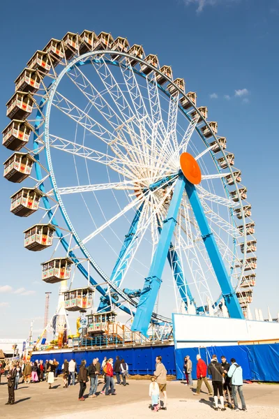 Big wheel op het Oktoberfest in München — Stockfoto