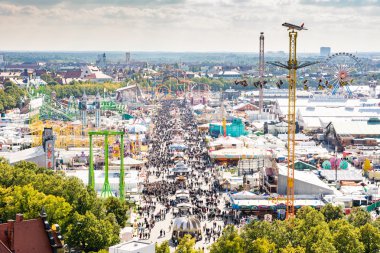 Münih'in Oktoberfest üzerinden görünüm