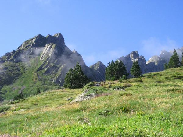 Die Wolken berühren — Stockfoto