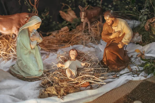 Crêche Noël Avec Joseph Marie Petit Jésus Dans Une Crèche — Photo