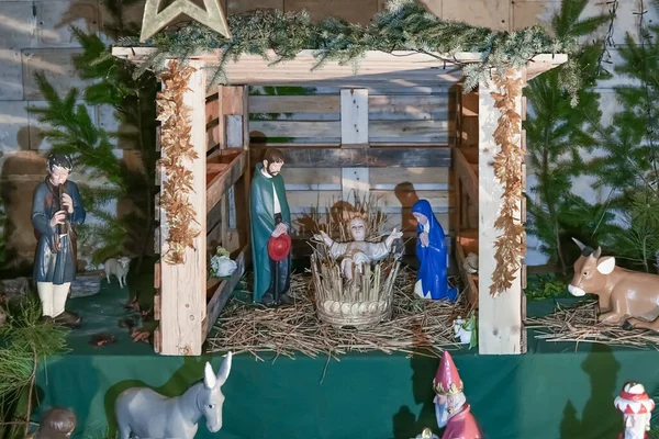 Crèche de Noël avec Joseph Marie et Jésus — Photo