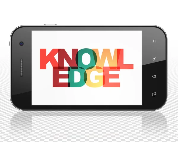Concept d'apprentissage : Smartphone avec connaissances à l'écran — Photo
