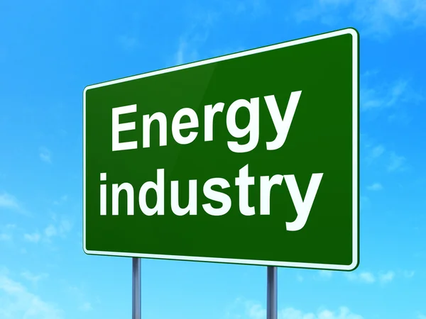 Concepto de fabricación: Industria de la energía en el fondo de la señal vial —  Fotos de Stock