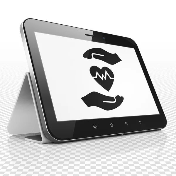 Concetto di assicurazione: computer tablet con cuore e palmo in mostra — Foto Stock