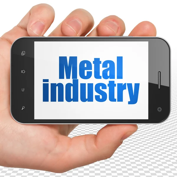 Concetto di produzione: Smartphone portatile con industria metallica in mostra — Foto Stock