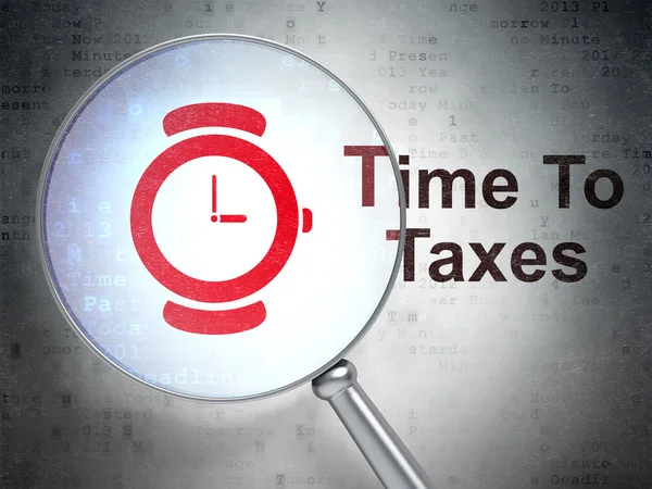 Tijd concept: hand horloge en tijd tot belastingen met optisch glas — Stockfoto