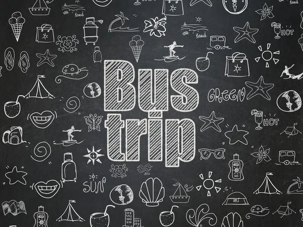 Ιδέα διακοπών: ταξίδι με λεωφορείο στο φόντο του σχολικού συμβουλίου — Φωτογραφία Αρχείου