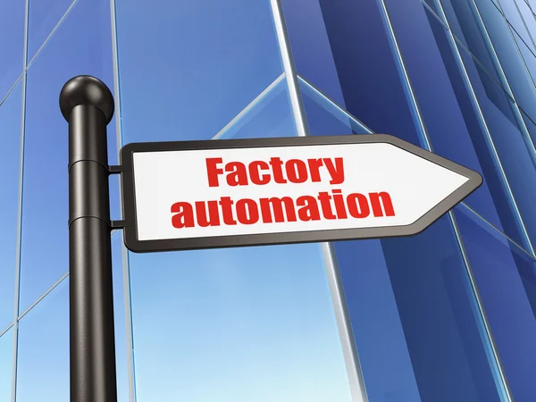 Fertigungskonzept: Schilderfabrikautomatisierung auf dem Hintergrund des Gebäudes — Stockfoto