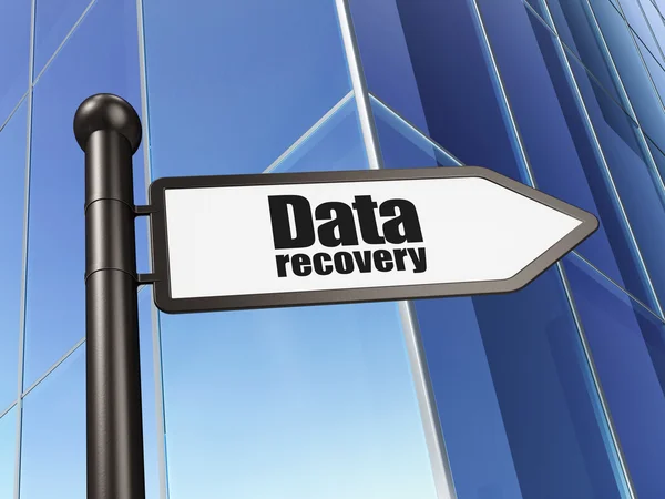 Gegevens concept: ondertekenen van Data Recovery op het opbouwen van de achtergrond — Stockfoto