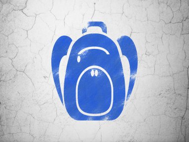 Kavram öğrenme: duvar arka plan üzerinde sırt çantası