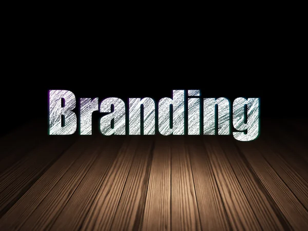 Conceito de marketing: Branding no quarto escuro grunge — Fotografia de Stock