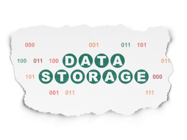 Bilgi kavramı: yırtık kağıt arka plan üzerinde veri depolama