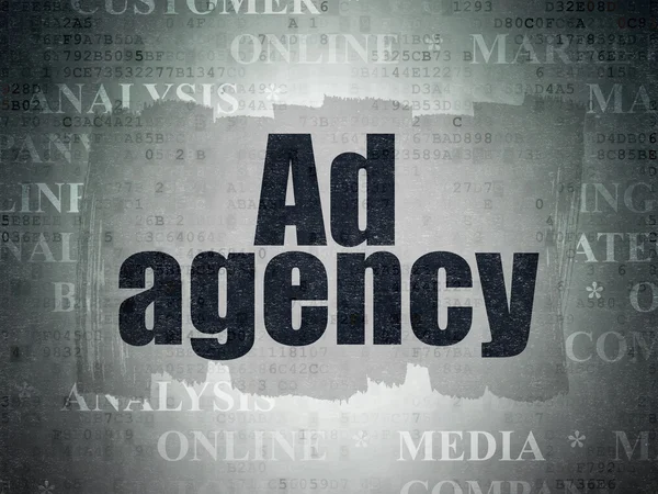 Маркетинговая концепция: Рекламное агентство на фоне цифровых документов — стоковое фото
