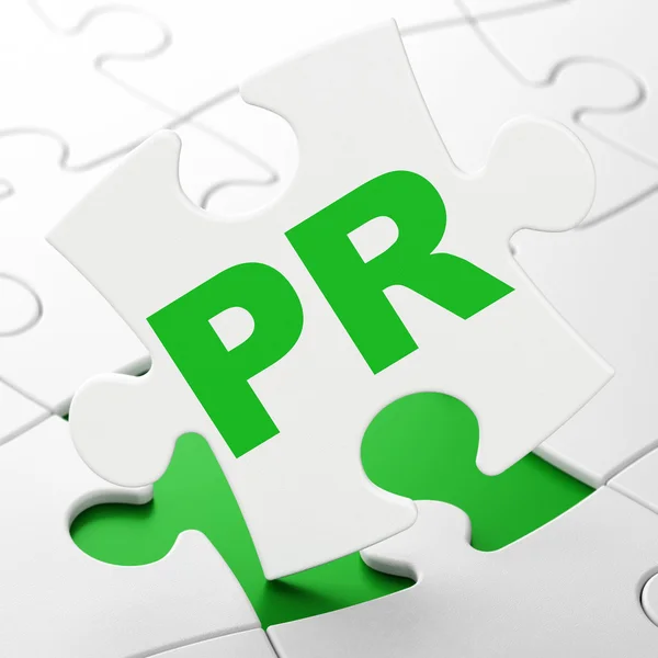 Marketingkonzept: PR auf Rätselhintergrund — Stockfoto