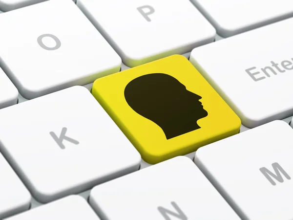 Informační koncepce: hlava na pozadí klávesnice počítače — Stock fotografie