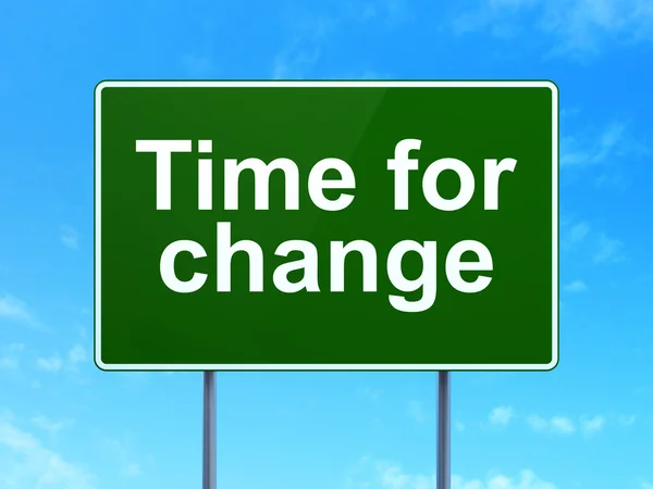 Zeitachsenkonzept: Zeit für Veränderungen an Verkehrsschildern — Stockfoto