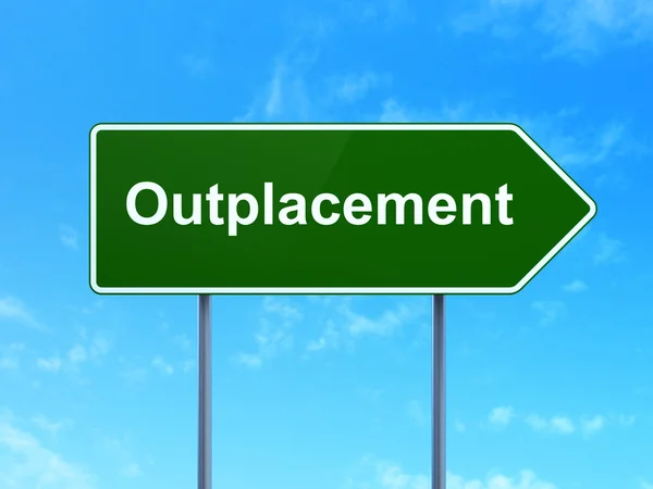 Conceito de financiamento: Outplacement on road sign background — Fotografia de Stock